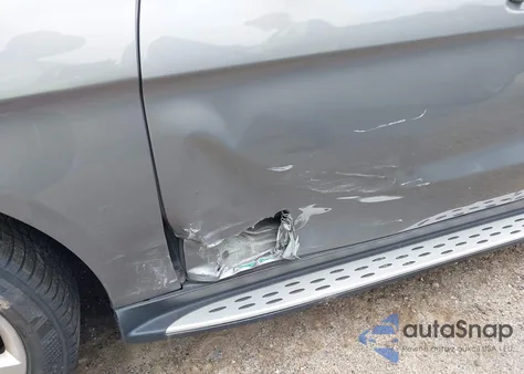 2012 Mercedes-Benz Ml 350 4Matic z USA, uszkodzony, nr VIN 4JGDA5HBXCA083822